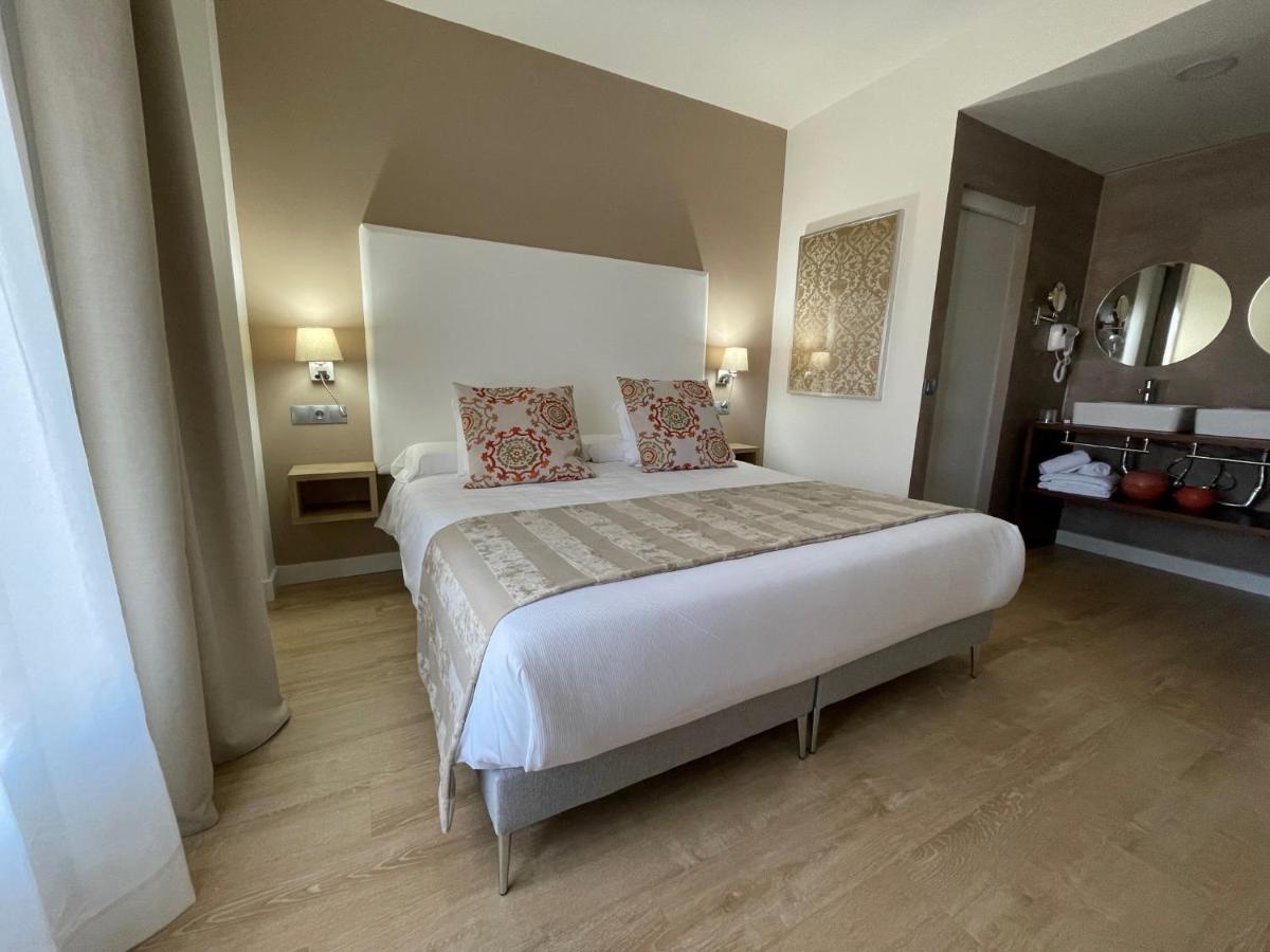 Anoreta Suites Rincon de la Victoria Luaran gambar